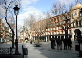 Plaza del Zocodover y Arco de la Sangre - Toledo